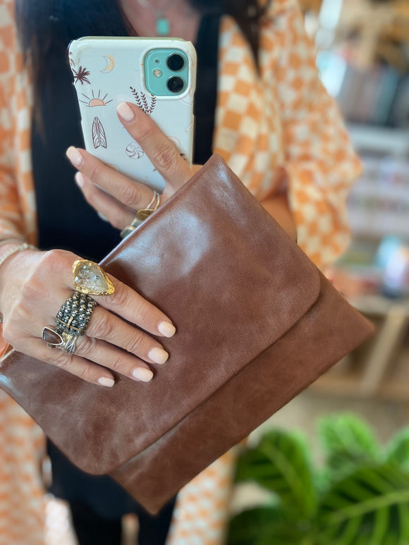 Gypsy & Co AMALFI CLUTCH Mocha